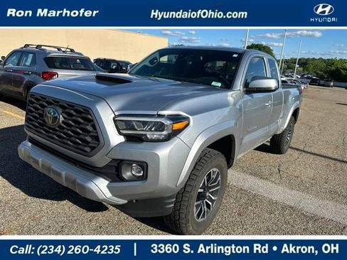Used 2022 Toyota Tacoma TRD Sport w/ TRD Premium Sport Package AWD/4WD image 1