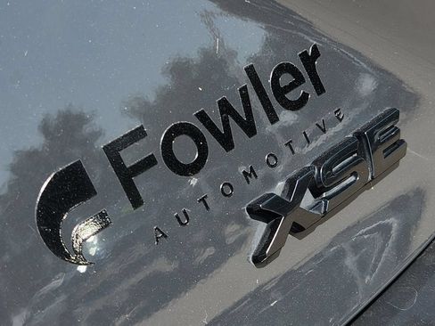 Used 2025 Toyota Camry XSE FWD image 12