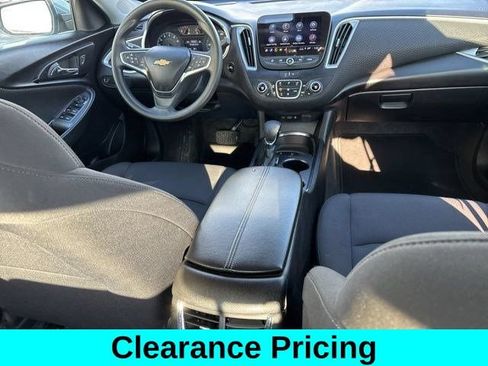 Used 2024 Chevrolet Malibu LT FWD image 38