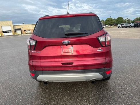 Used 2018 Ford Escape SE AWD/4WD image 10