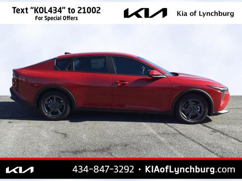 New 2025 Kia K4 LXS image 3