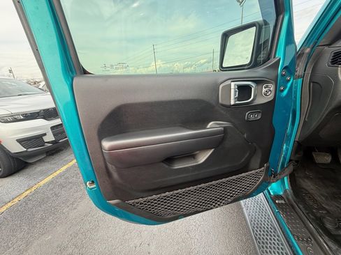 Used 2020 Jeep Wrangler Unlimited Sport image 8