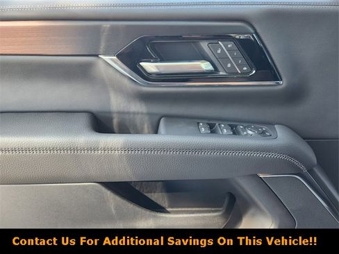 New 2026 GMC Yukon Denali w/ Sun & Power Step Package image 17