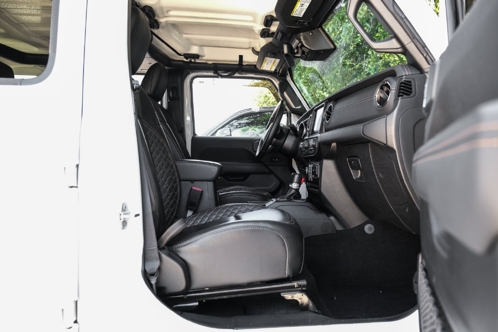 Used 2021 Jeep Wrangler Unlimited Sahara AWD/4WD image 46