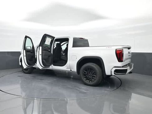 New 2025 GMC Sierra 1500 Elevation image 92
