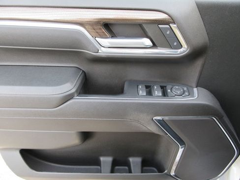 Certified 2022 Chevrolet Silverado 1500 LT image 24