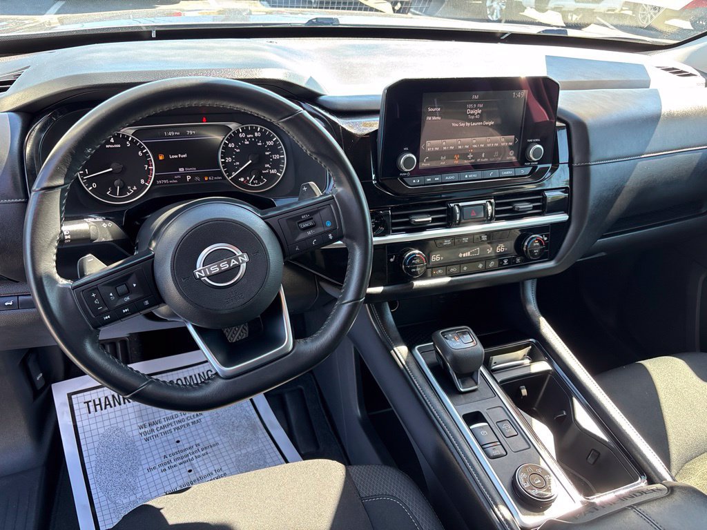 Used 2025 Nissan Pathfinder SV AWD/4WD image 24
