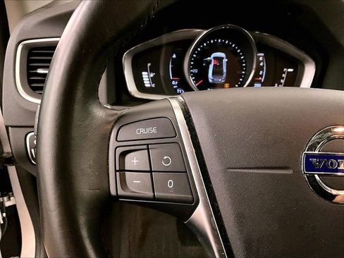 Used 2018 Volvo S60 T5 Inscription AWD/4WD image 17