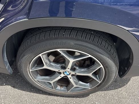 Used 2019 BMW X1 xDrive28i w/ Convenience Package image 4