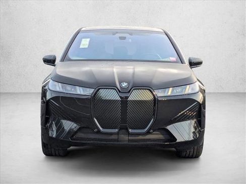 New 2026 BMW iX xDrive60 image 5