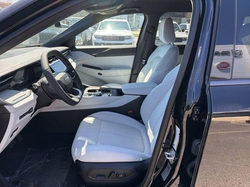 New 2026 Jeep Cherokee Laredo AWD/4WD image 12