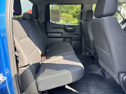 Used 2022 Chevrolet Silverado 1500 Custom AWD/4WD image 25
