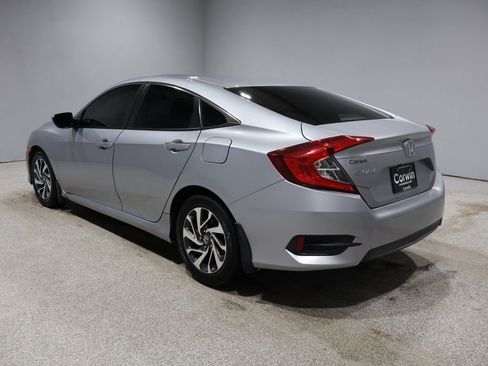 Used 2016 Honda Civic EX image 4