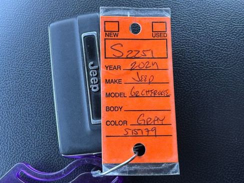 Used 2024 Jeep Grand Cherokee L Altitude image 40