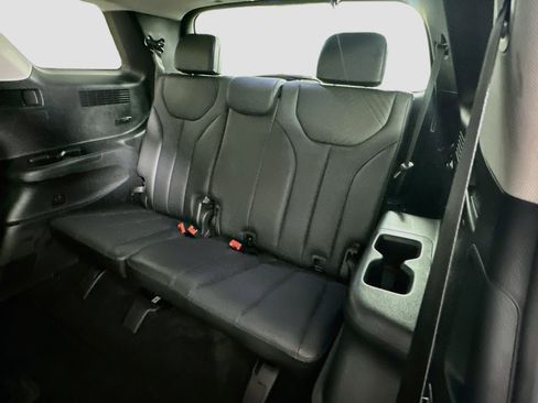 Used 2025 Hyundai Palisade SEL FWD image 30