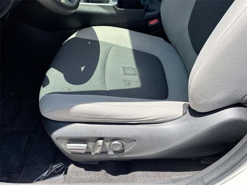 Used 2023 Toyota RAV4 XLE w/ Convenience Package FWD image 19