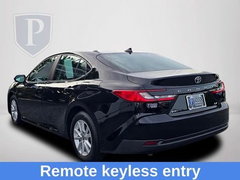 Used 2025 Toyota Camry LE image 8