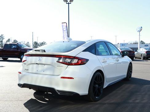 Used 2024 Honda Civic Sport image 6