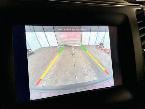 Used 2020 Jeep Cherokee Latitude Plus image 21