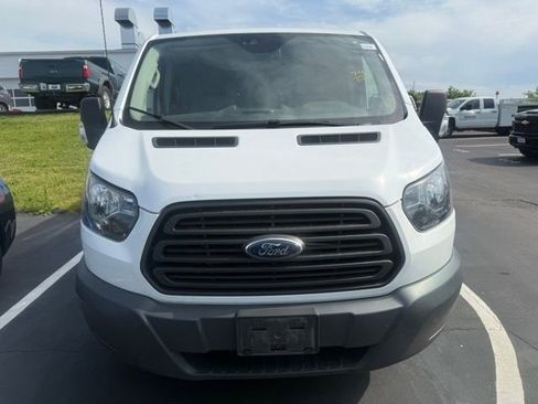 Used 2018 Ford Transit 250 130 Low Roof RWD image 1