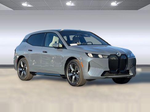 New 2026 BMW iX xDrive45 AWD/4WD image 7