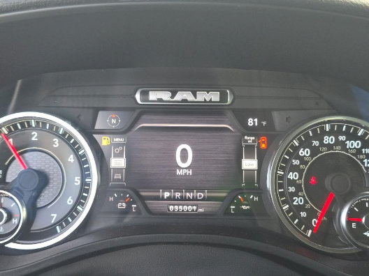 Used 2024 RAM 1500 Laramie AWD/4WD image 6