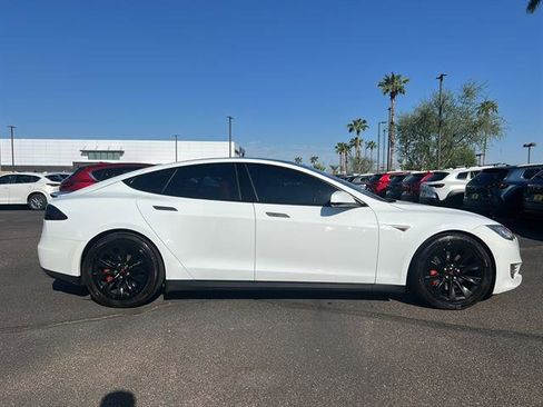 Used 2016 Tesla Model S 70D image 9