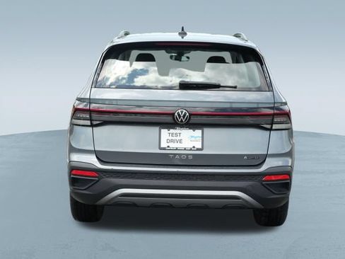Used 2025 Volkswagen Taos S AWD/4WD image 8