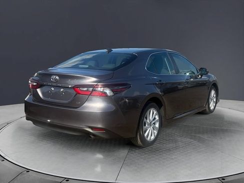 Used 2024 Toyota Camry LE FWD image 5