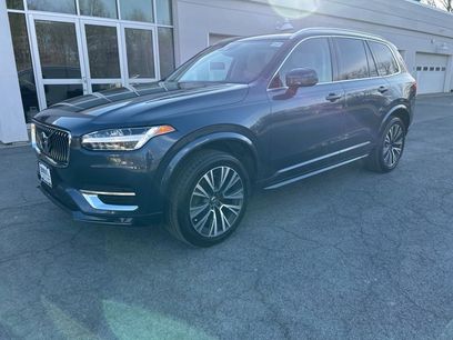 Used 2021 Volvo XC90 T6 Momentum