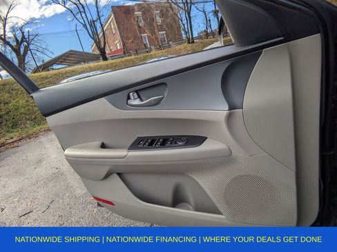 Used 2019 Kia Forte LXS image 21