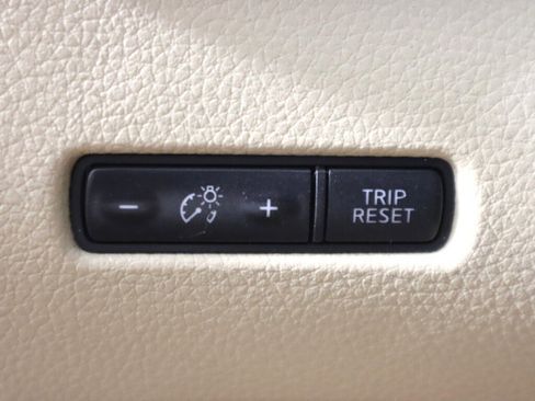 Used 2016 Nissan Rogue S w/ Appearance Package image 9