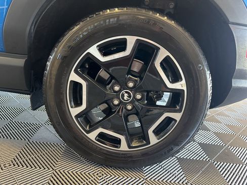 Used 2022 Ford Bronco Sport Outer Banks w/ Tech Package AWD/4WD image 8