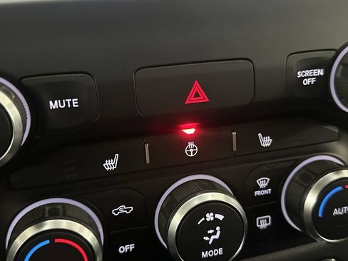 Used 2019 RAM 1500 Big Horn AWD/4WD image 45