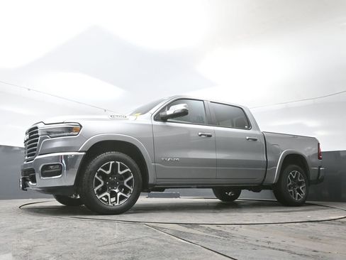 Used 2025 RAM 1500 Laramie image 54