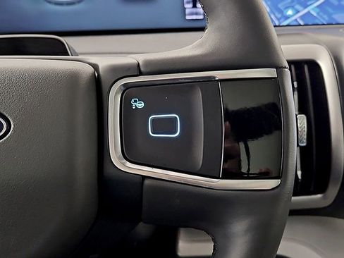 Used 2025 Ford Expedition Active image 25