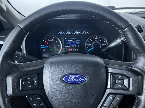 Used 2019 Ford F150 XLT w/ Equipment Group 302A Luxury AWD/4WD image 3