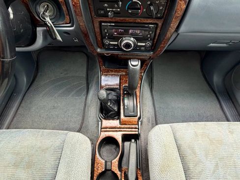 Used 2000 Toyota 4Runner SR5 w/ Upgrade Value Pkg 2 image 13