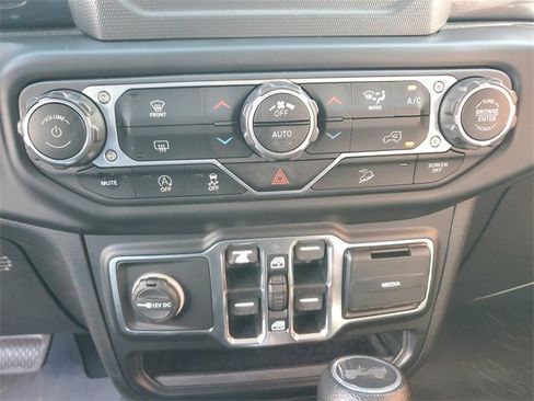 Used 2020 Jeep Wrangler Unlimited Sport image 20