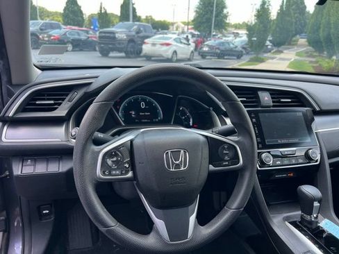 Used 2018 Honda Civic EX image 16