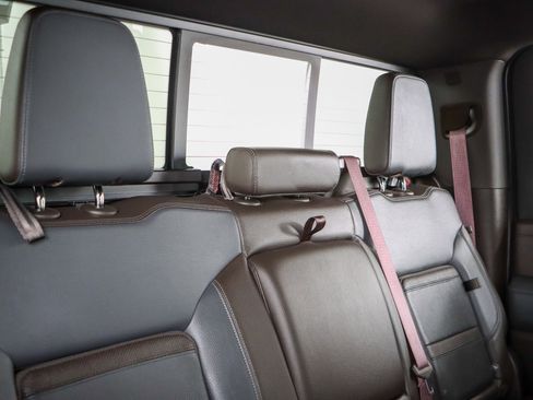 Used 2022 GMC Sierra 3500 Denali image 30