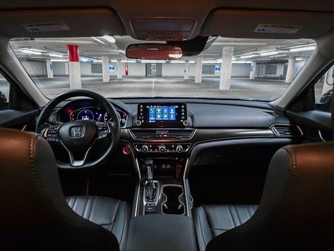 Certified 2022 Honda Accord Sport Special Edition image 3