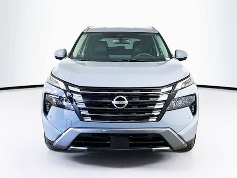 Used 2024 Nissan Rogue SL image 6