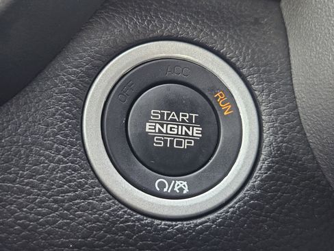 Used 2024 RAM 1500 Lone Star image 24