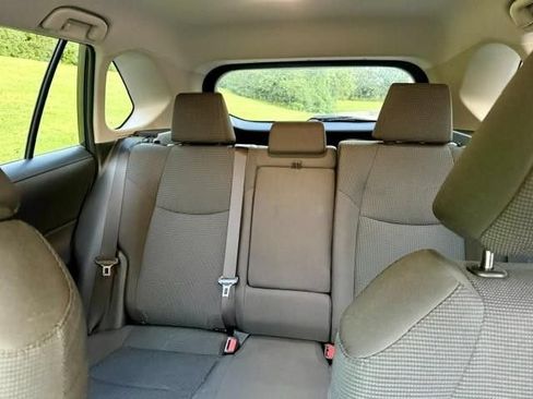 Used 2025 Toyota RAV4 LE AWD/4WD image 9