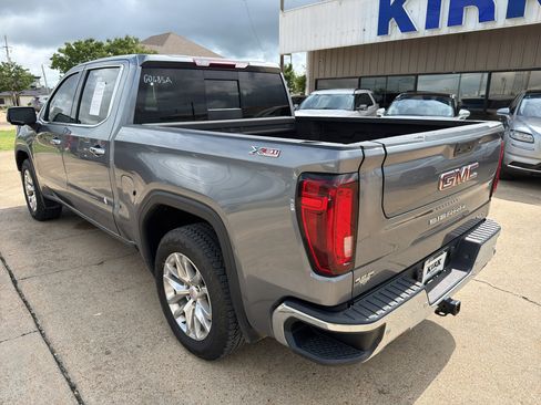 Used 2022 GMC Sierra 1500 SLT w/ SLT Premium Plus Package AWD/4WD image 3
