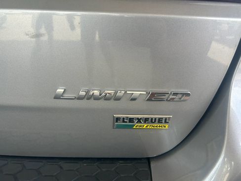Used 2015 Dodge Durango Limited w/ Nav & Power Liftgate Group AWD/4WD image 10