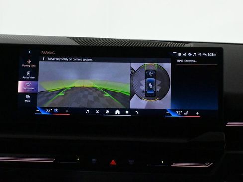 Used 2026 BMW 530i xDrive w/ Premium Package image 24