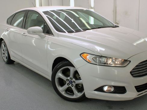 Used 2016 Ford Fusion SE image 14