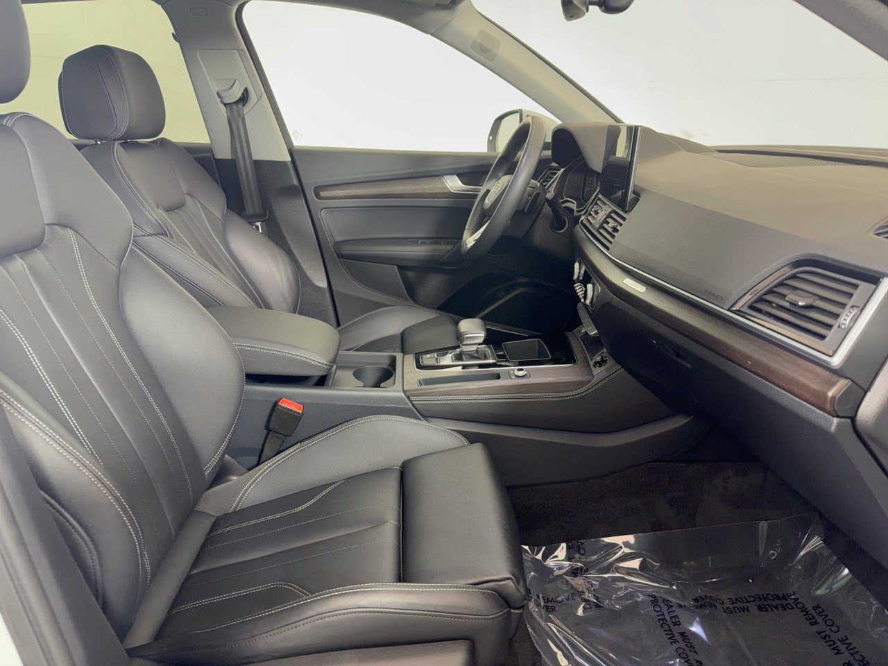 Used 2024 Audi Q5 e Premium Plus w/ Premium Plus Package AWD/4WD image 30